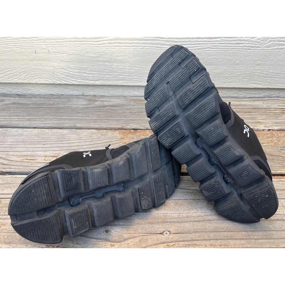 On Running Cloud Waterproof Women's Running Shoes - Black - Picture 7 of 10